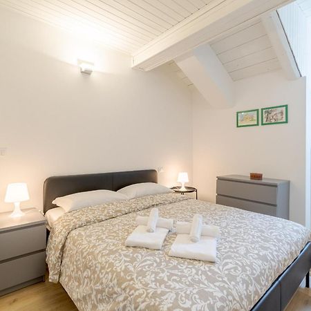 Quadrilatero Romano! Elegant Flat Турин Экстерьер фото